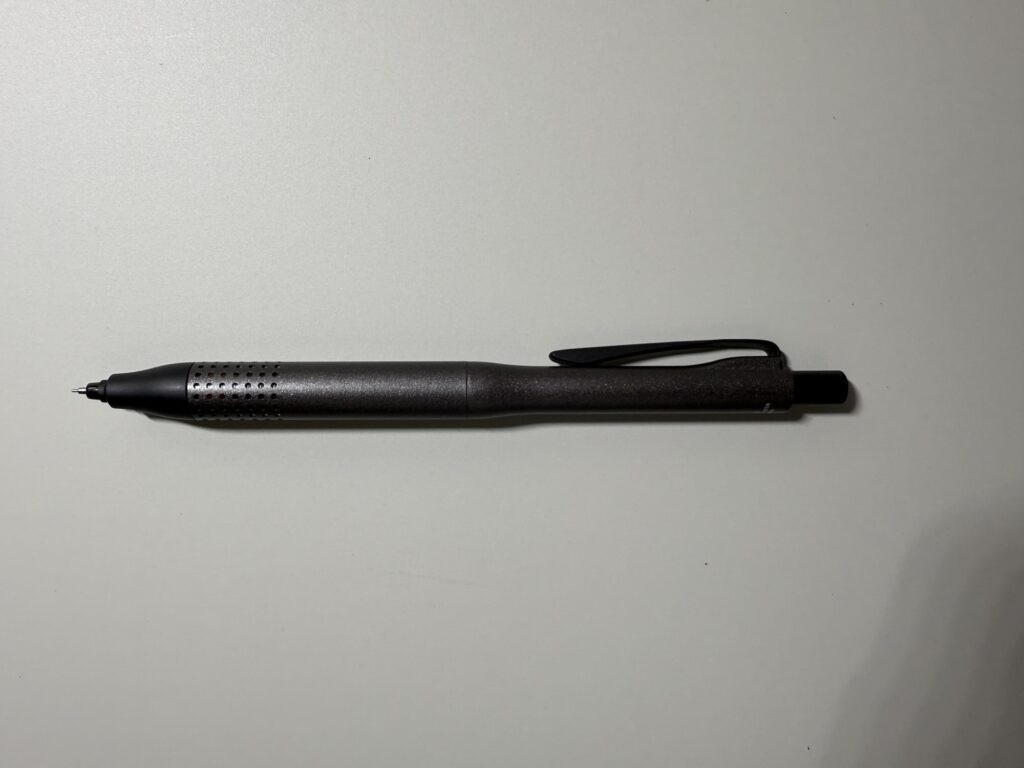 シャーペン:クルトガアドバンス 0.5mm